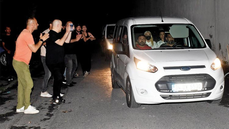 Sahnede imam hatiple ilgili sözleri nedeniyle Gülşen tutuklandı