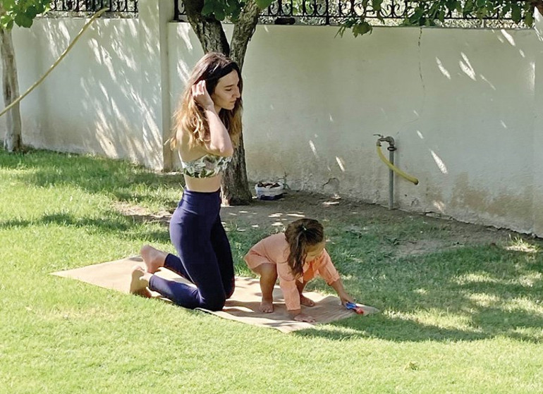 Çocukla Çeşme in, Alaçatı out