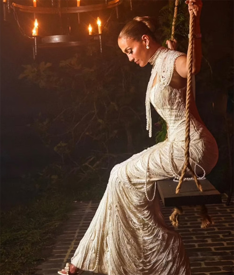 Jennifer Lopez, Ben Afflecke söyledi: Gözlerindeki tutkuyu görebiliyorum, sana doyamıyorum....