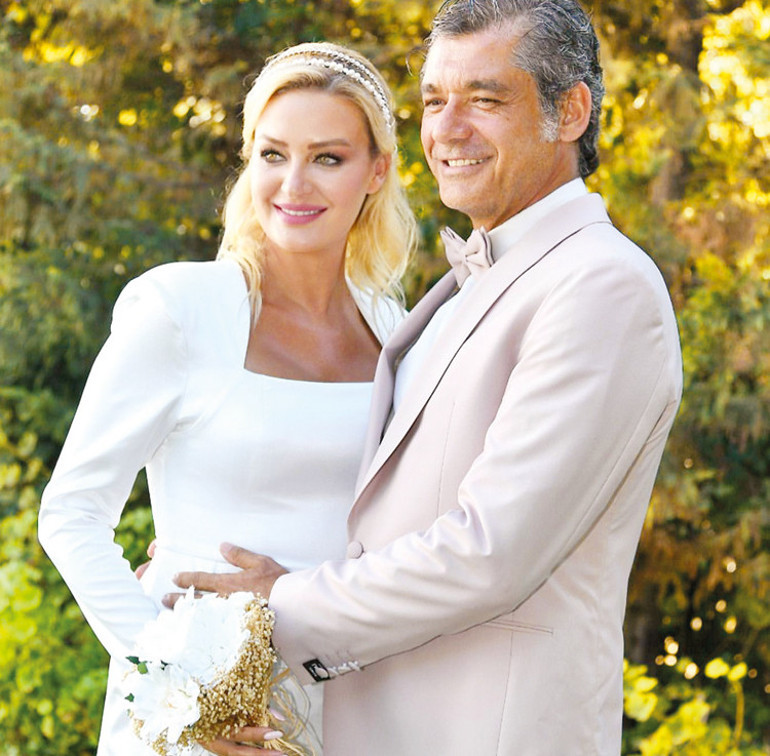 Petek Dinçöz eşi Nida Büyükbayraktar ile görüntülendi: Yarım kalan bir aşktı bizimki...Gençlik aşkımla evlendim