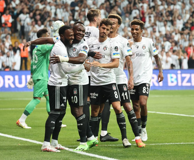 Son Dakika: Beşiktaş - Sivasspor maçı sonrası tam not aldı Bu ligin üzerinde, uzun yıllardır böylesini görmedik