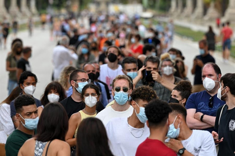 Aşı karşıtlarına kötü haber... Avustralyadan emsal karar: Tazminat ödeyecek