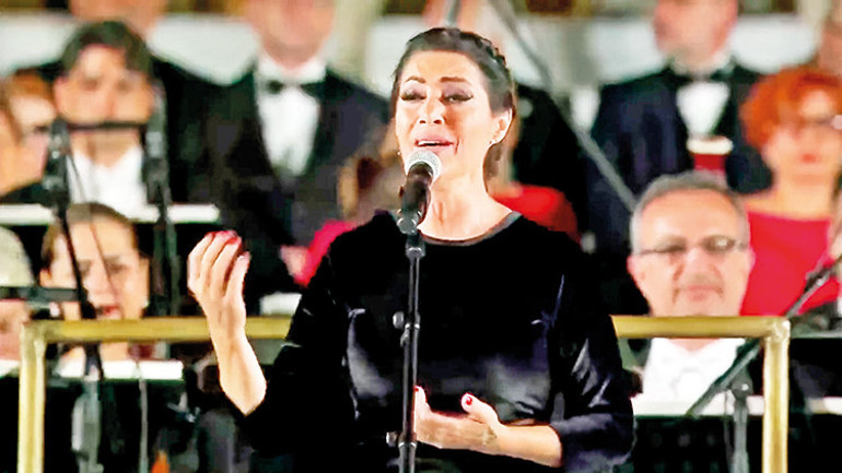 Duygu dolu zafer kutlaması