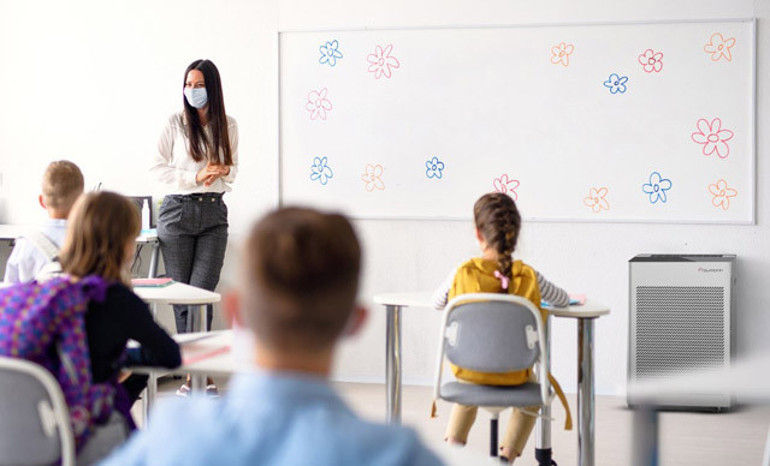 Okullar ne zaman açılacak Okullar yarın açılacak mı Binlerce öğrenci için yaz tatilinde sona gelindi