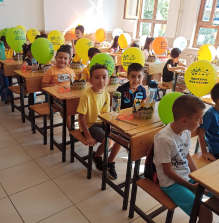 Anaokulu ve ilkokul birinci sınıflar için ders zili çaldı