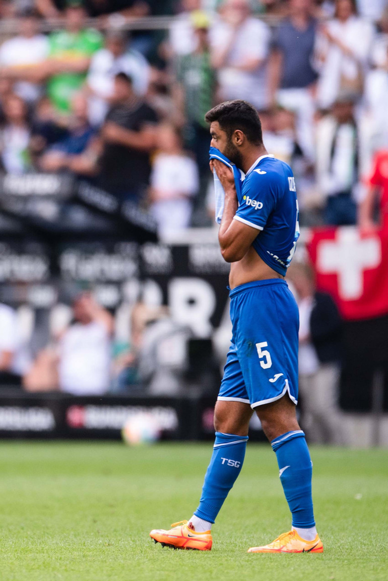 Ozan Kabak’ın şansına Schalke 04 çıktı