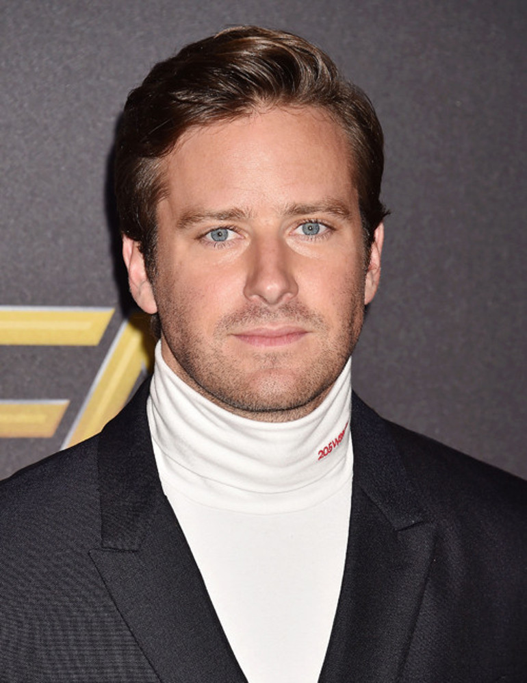 Ünlü oyuncunun taciz ettiği genç kadın kendini tutamadı: Sizin de ondan farkınız yok