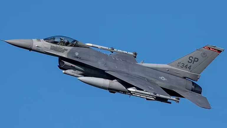 Hayalet uçağın gizemi çözüldü Baltık Denizine düşen uçak ünlü iş insanına ait