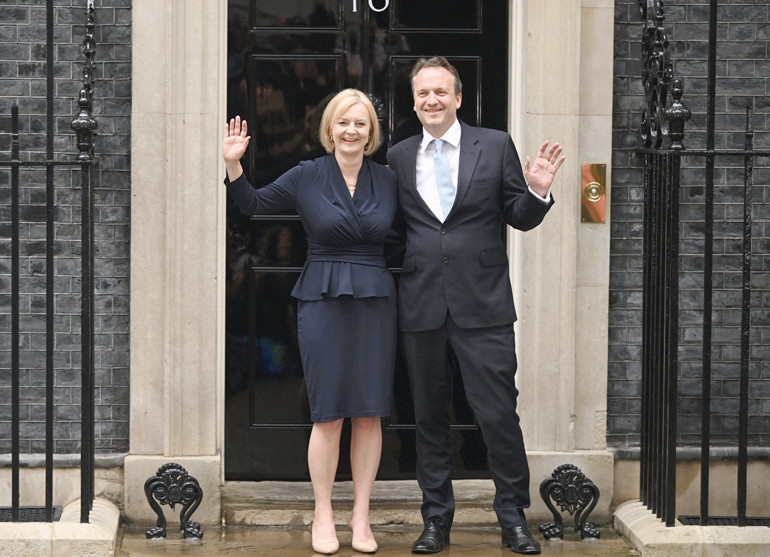 İngilterenin yeni Demir Ladysi