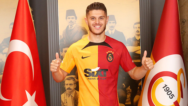 Galatasaraydan son gece imza şov Mauro Icardi, Yusuf Demir, Juan Mata, Rashica ve Ross Jensen için KAP açıklamaları...