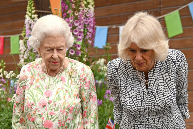 Kraliçe 2. Elizabeth öldü, taşlar yerinden oynadı: Ah Diana Şimdi burada olacaktın ki