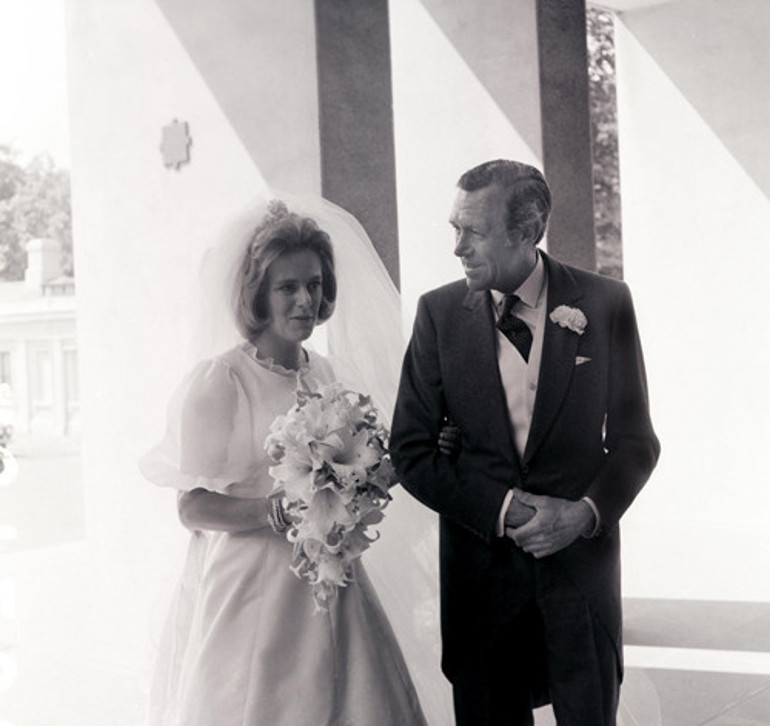 Kraliçe 2. Elizabeth öldü, taşlar yerinden oynadı: Ah Diana Şimdi burada olacaktın ki