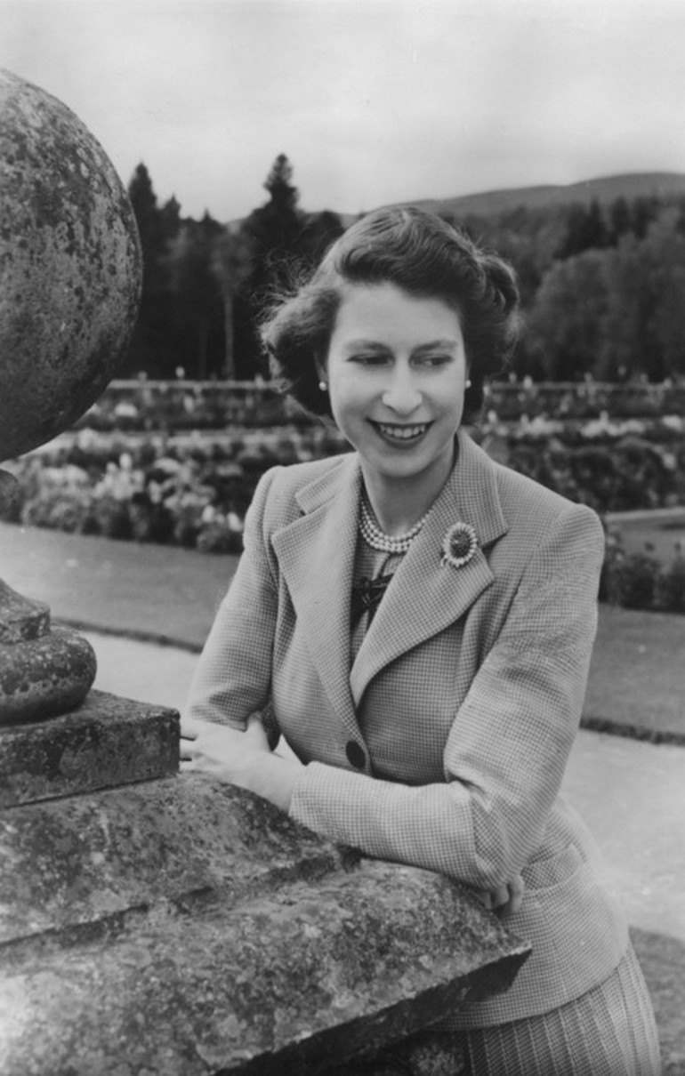 Bilmediğiniz Elizabeth: Yeri geldiğinde parti kızıydı, yeri geldiğinde ciddi bir hükümdar