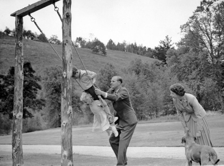 Bilmediğiniz Elizabeth: Yeri geldiğinde parti kızıydı, yeri geldiğinde ciddi bir hükümdar