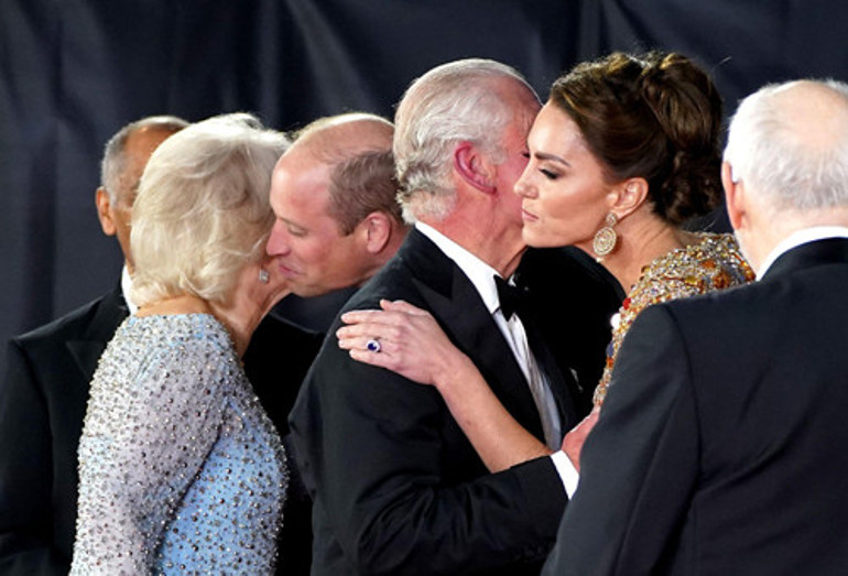 Bekleyen Katie çoktan tarih oldu: Diananın ölümünden sonra bir ilk