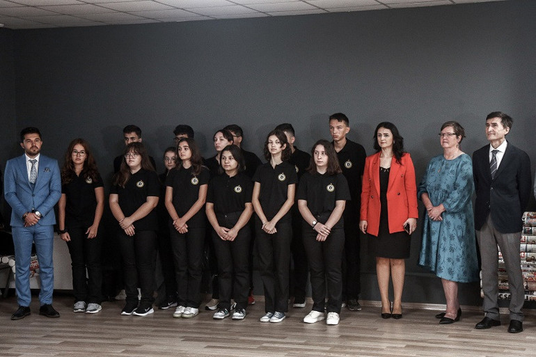 Demirören Medya Lisesi’nde ilk ders zili çaldı... Bakan Özer: Tarihi bir dönemece işaret ediyor