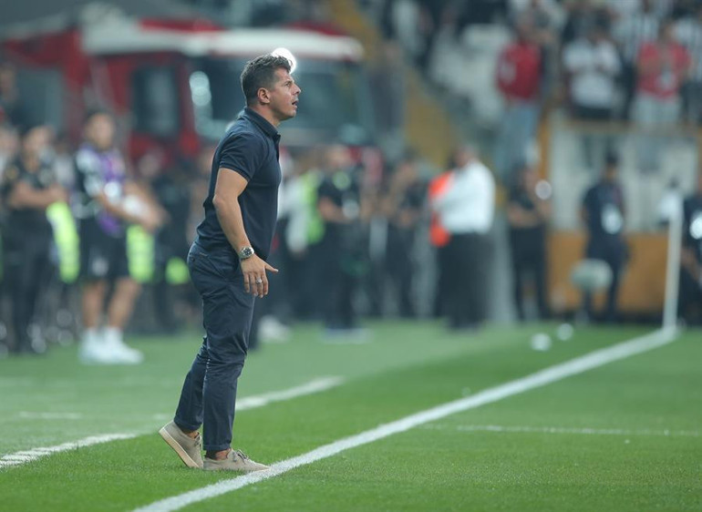 Son Dakika: Beşiktaş - Başakşehir maçında 12 yıl sonra bir ilk Ligin en kötüsü oldu... Yetersiz, tutuk, halı saha edasında...