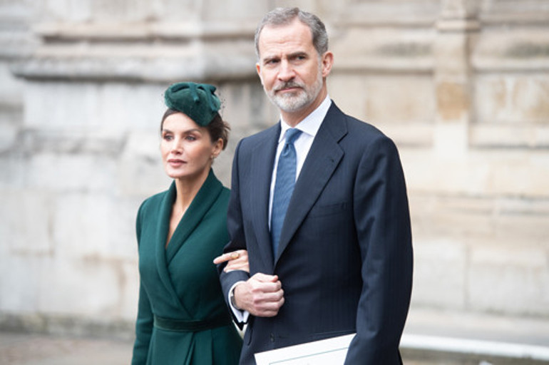 Lilibet öldü, geride o kaldı: İşte dünyanın yaşayan tek gerçek kraliçesi