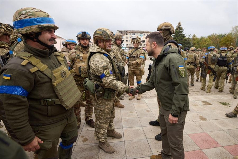 Ukrayna savaşında son durum: Zelenskiden İzyuma sürpriz ziyaret