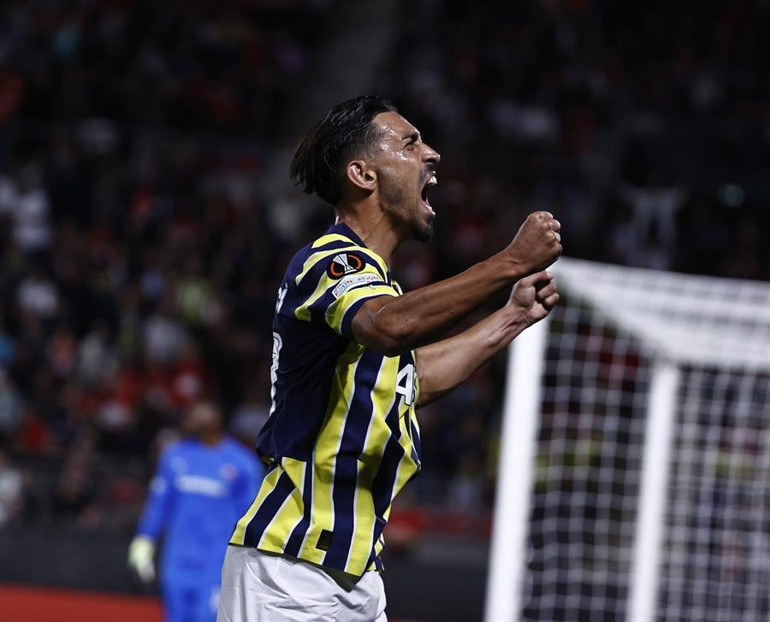 Son Dakika: Fenerbahçe Fransada pes etmedi İki isim çok konuşuldu... Çıkışı peri masalı gibi, o ise en zayıf halka...