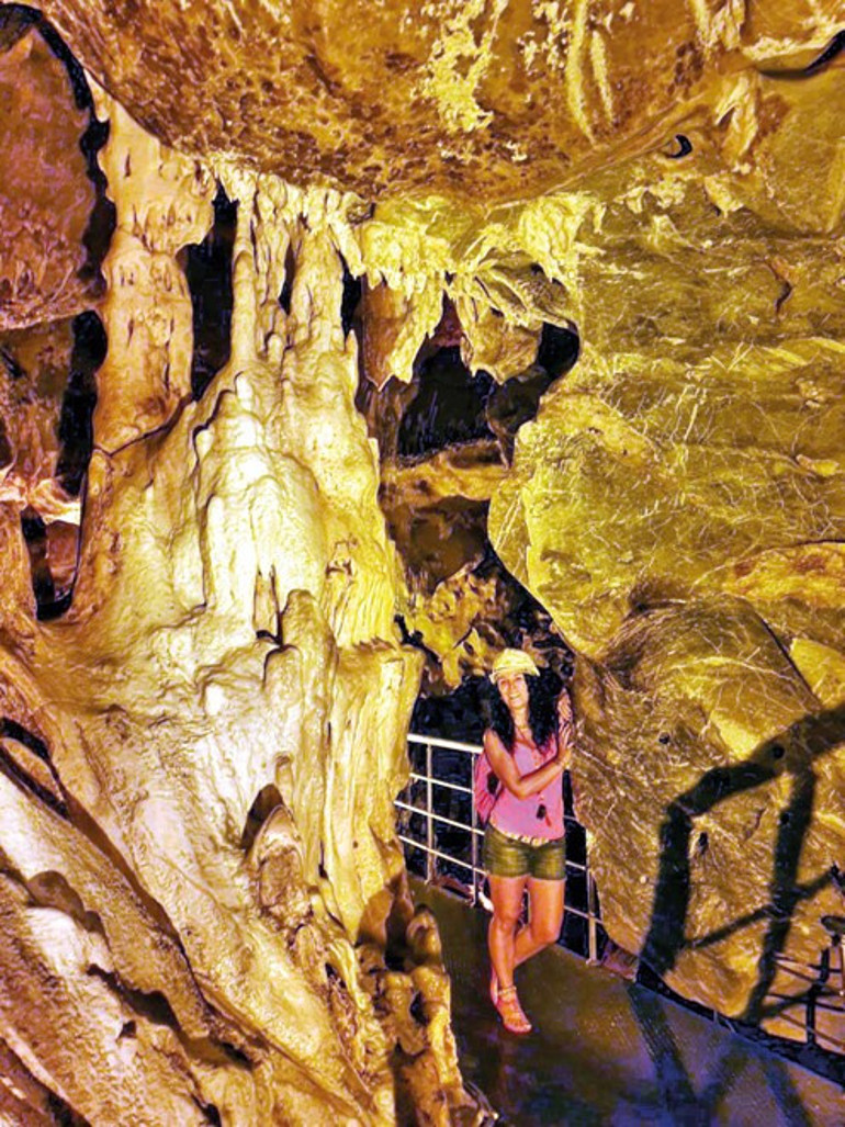 ‘Hey 15’li 15’li, Tokat yolları taşlı