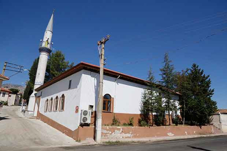 YAĞLI BOYA GALİP GELDİ