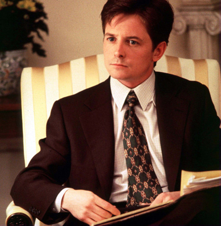 Ünlü oyuncu tekerlekli sandalyede: Kesin tedavisi yok, yüzleştim ve kabullendim