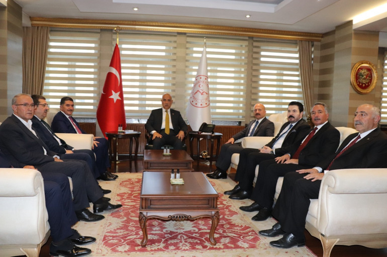 Bakan Kirişci: 47 binin üzerinde gazi ile gazi ve şehit yakınımızın kamuda istihdamını sağladık