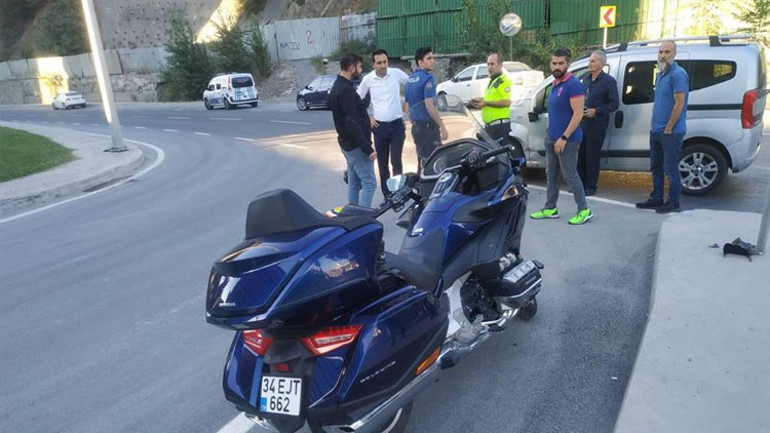 Acun Ilıcalı motor kazası geçirdi