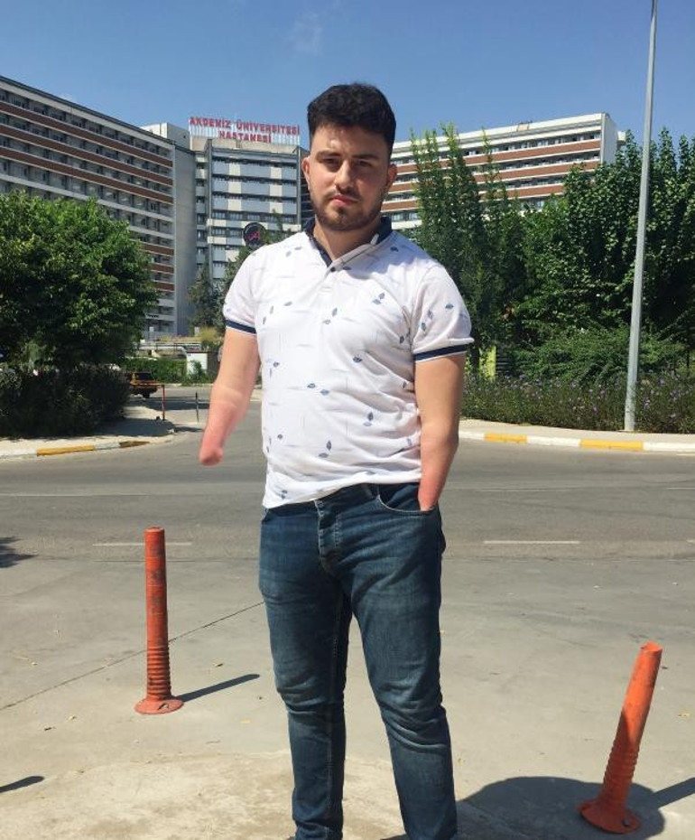 Çift kol nakli bekleyen Alihanın hayali, parmağına yüzük takmak