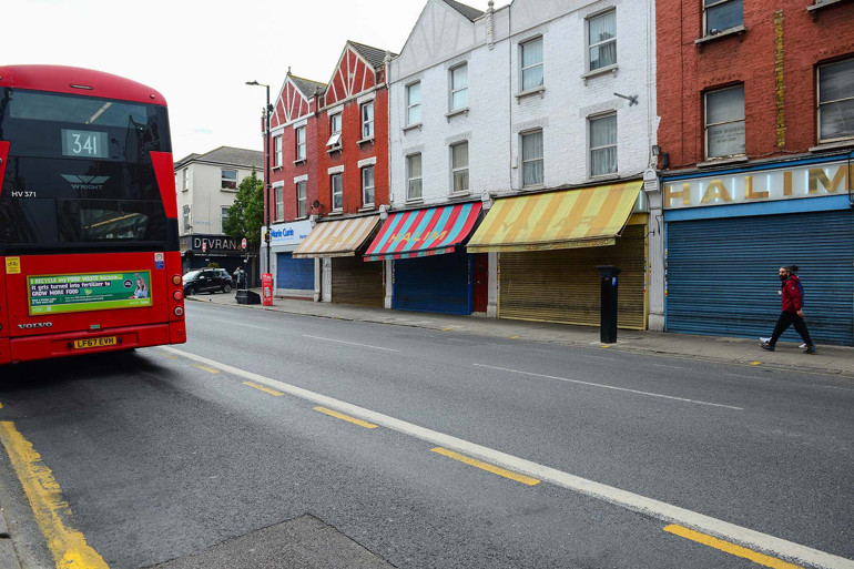 Bu işyerlerini pandemi bile kapatamamıştı, Londra’nın kuzeyinde hayat durdu