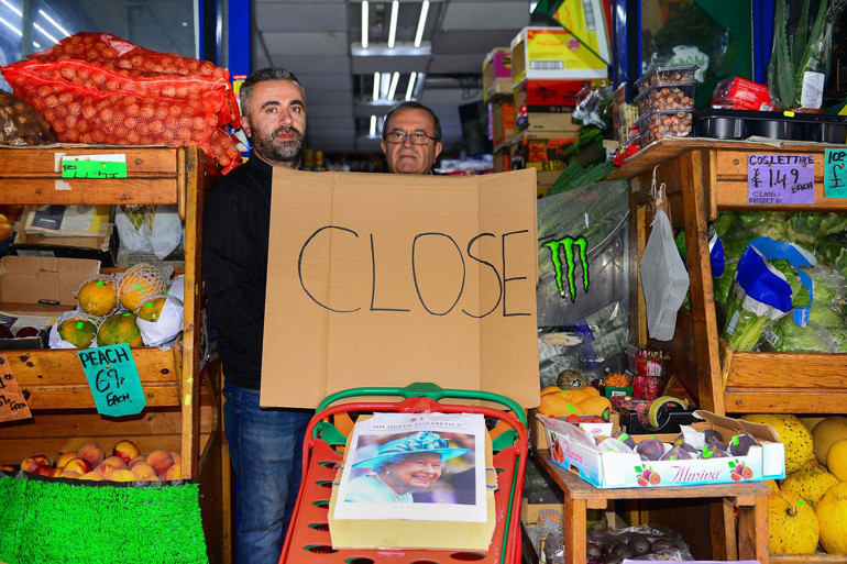 Bu işyerlerini pandemi bile kapatamamıştı, Londra’nın kuzeyinde hayat durdu