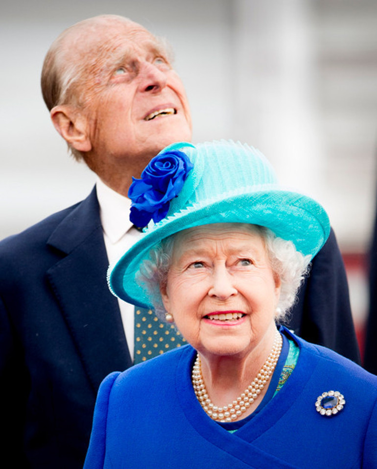 Kraliçe 2. Elizabeth en sevdiği mücevherleriyle gömüldü Değerli takıları kime kaldı