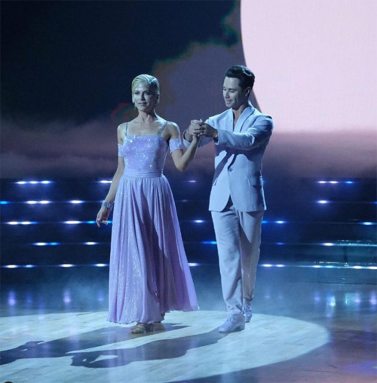 Ünlü oyuncu artık bastonsuz ayakta duramıyor: Ağlatan dans