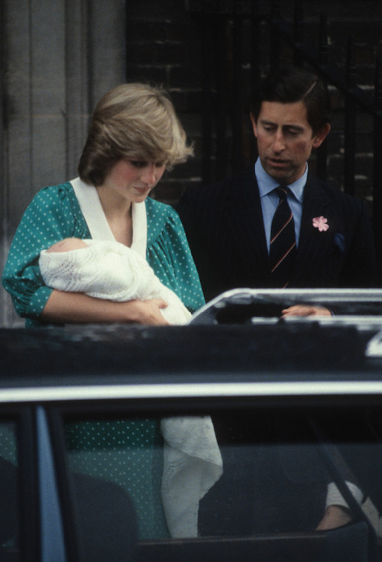 Daha Kraliçe hayattayken taht savaşı yaşanmış: Charles kral olmasın diye...