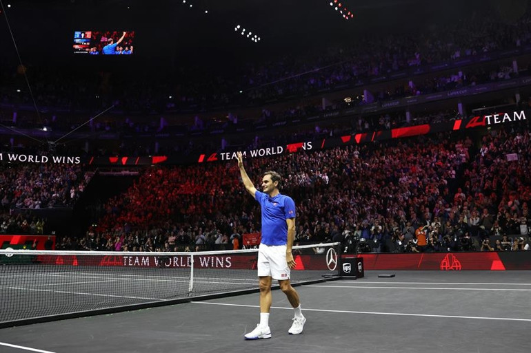 Ekselansları son kez korta çıktı Roger Federer, veda maçında ağları deldi, hüngür hüngür ağladı