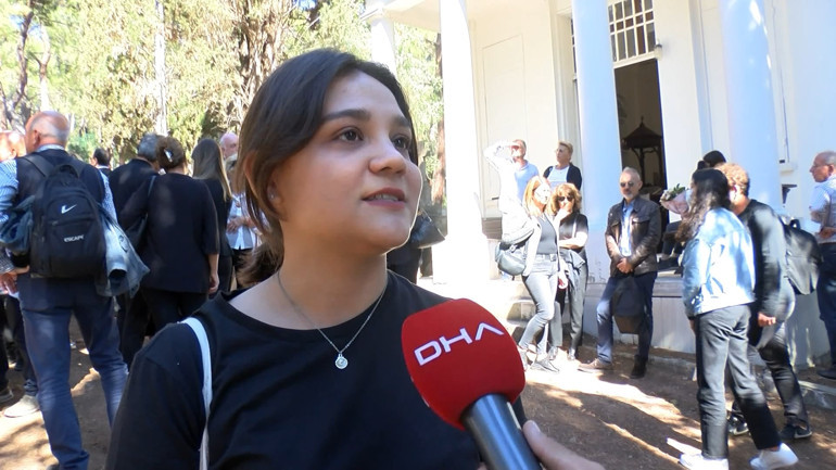 Öğretmeye bedeniyle devam etti