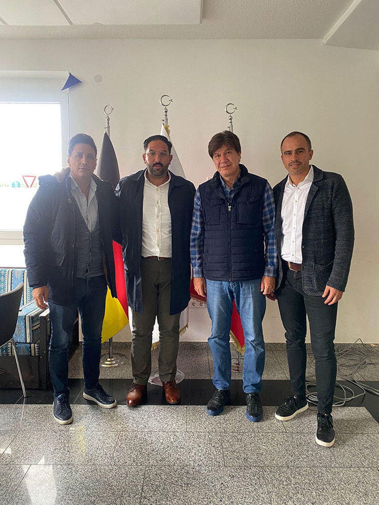 Menderes Türel’e Nürnberg’de yoğun ilgi