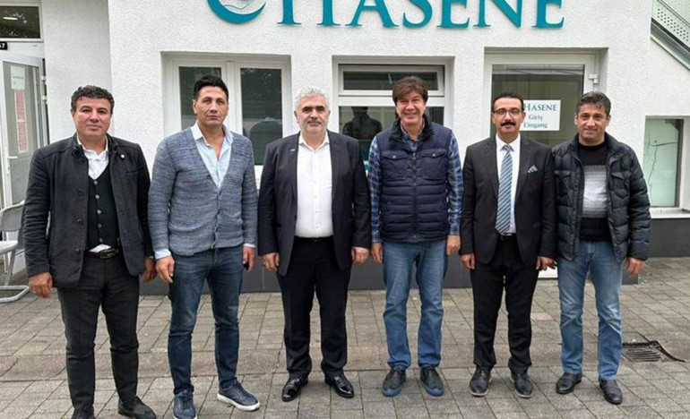 Menderes Türel’e Nürnberg’de yoğun ilgi