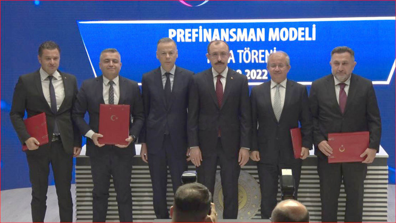 Bakan Muş: Hizmet ihracatında 68,5 milyar doları aşmayı öngörüyoruz