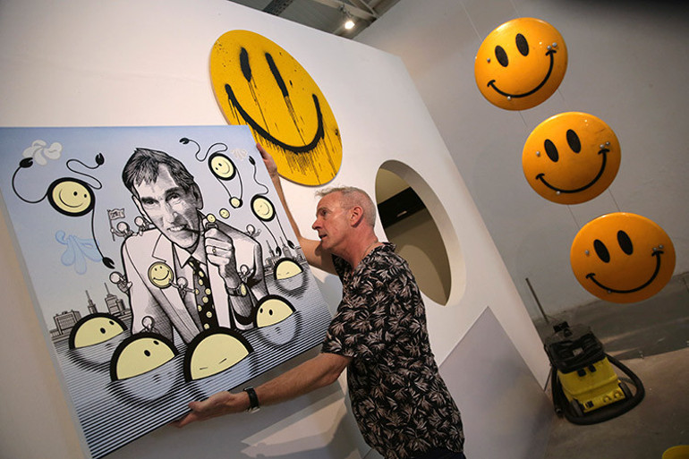 50 yıl ve 500 milyon dolar... Hepimizin hayatındaki o gülen yüzün arkasındaki dev şirket