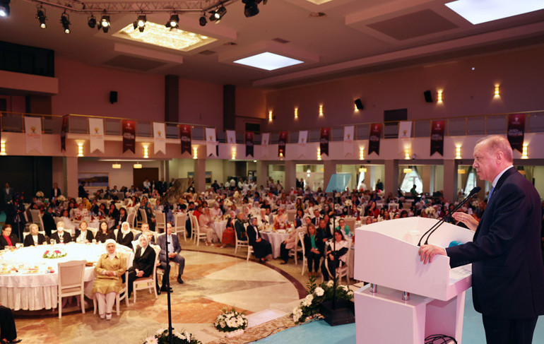 Mersindeki terör saldırısı... Cumhurbaşkanı Erdoğan: İki kadın teröristi batıl davanız için feda ettiniz