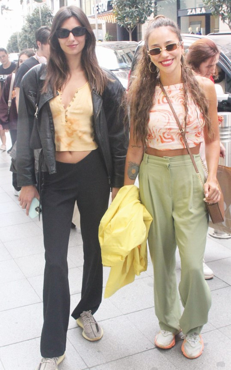 Sabri Sarıoğlunun eşi Yağmur Sarıoğlu Bebek’in tozunu attırdı