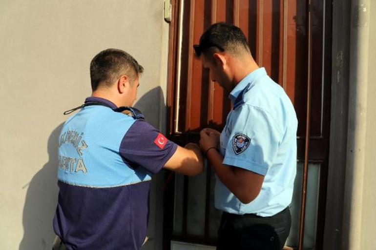 Mersinde ruhsatsız diş kliniği mühürlenip kapatıldı