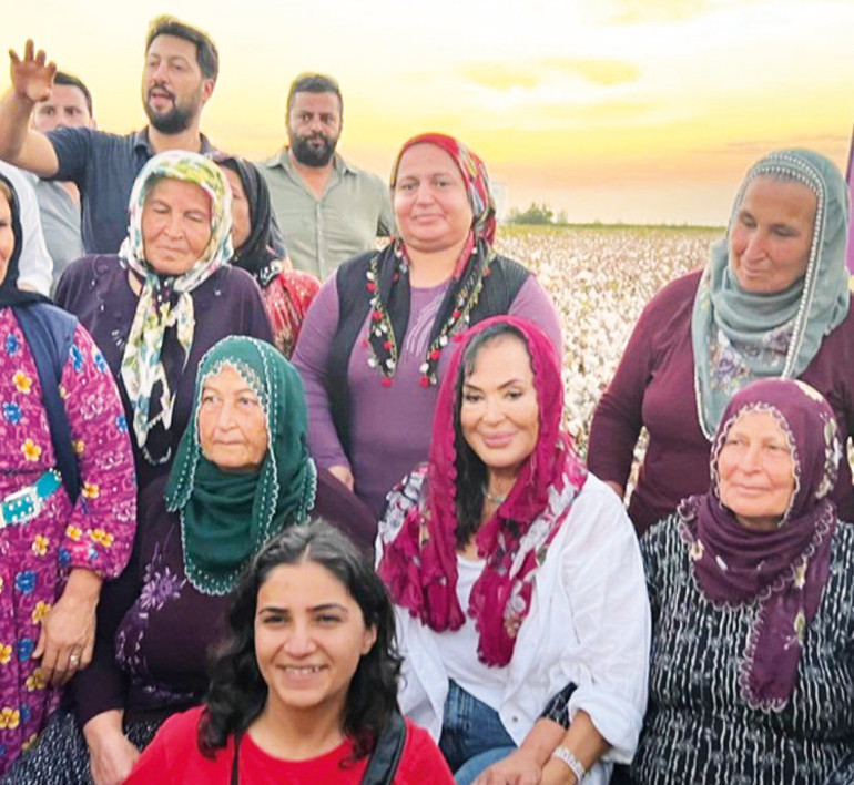 İzzet Antebi ile aşk yaşayan Tuvana Türkay aileye girdi