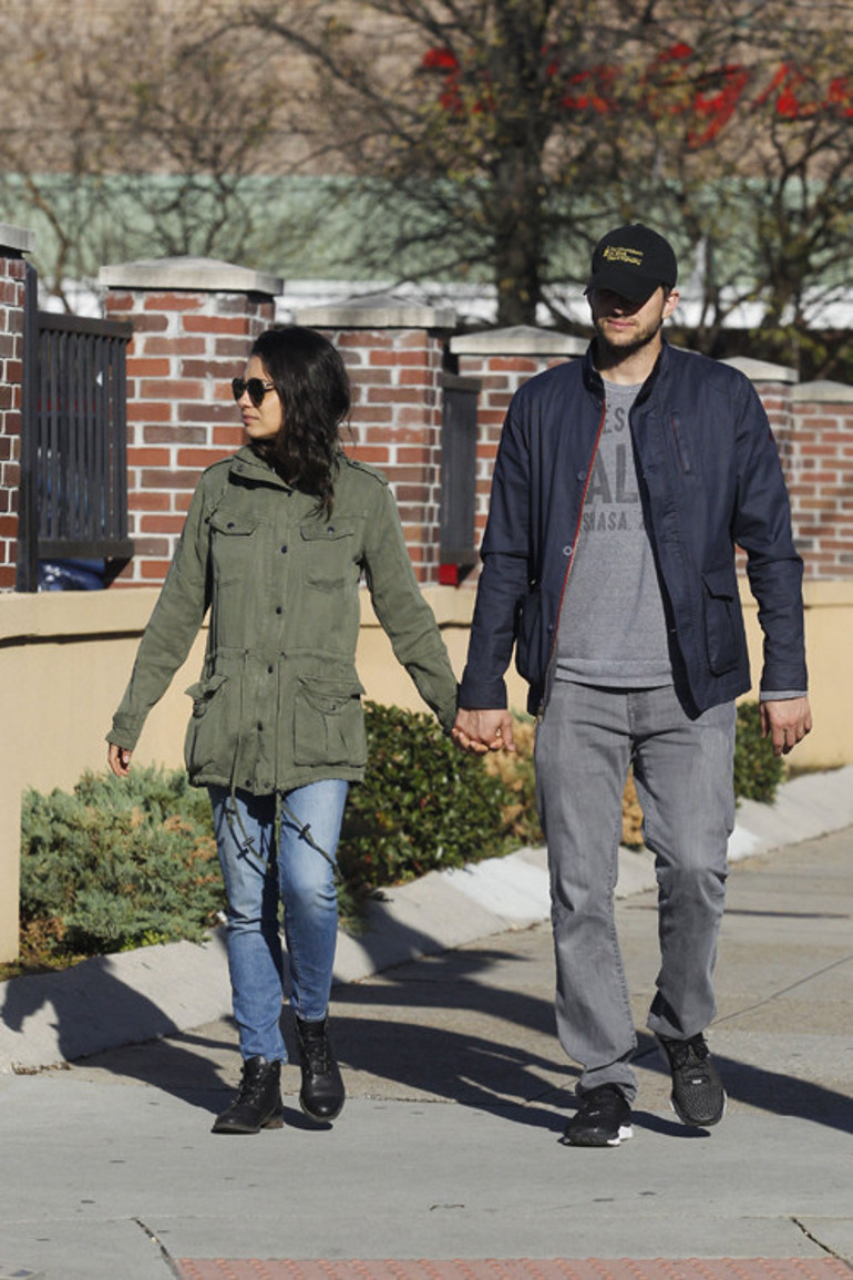 Sabahın köründe kapısına dayanıp beni çılgına çeviriyorsun diye bağırdı: Ünlü oyuncu aşkını böyle ilan etmiş