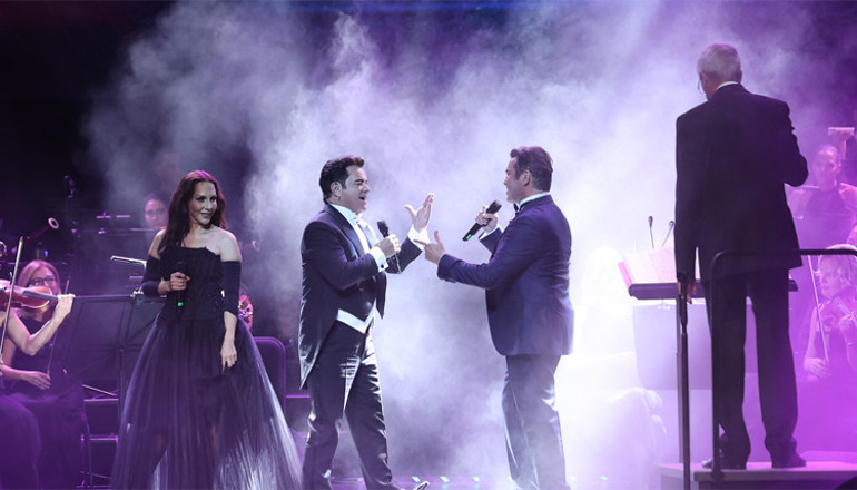 25. yıla özel kutlama