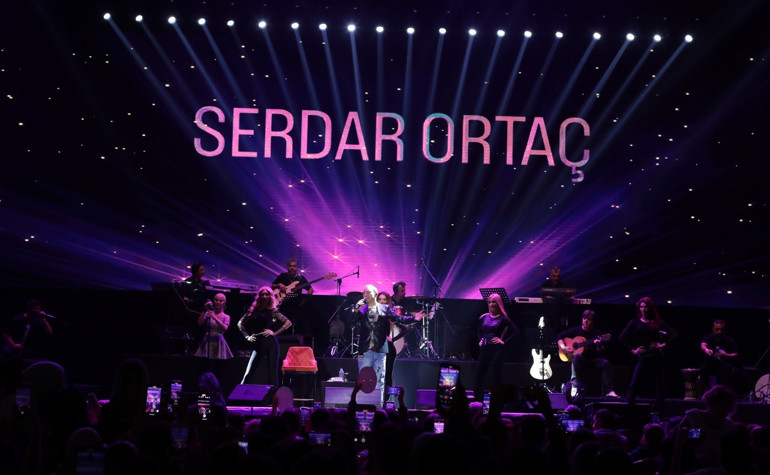 Serdar Ortaç 10uncu kez Kuruçeşme sahnesinde