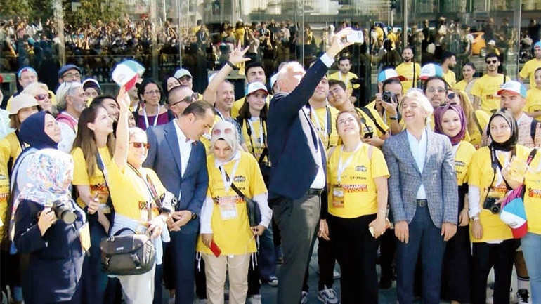 Bakan Ersoy’dan Fotomaraton