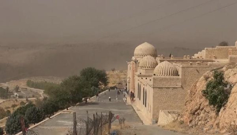 Diyarbakır ve Mardin’de toz taşınımı etkili oldu